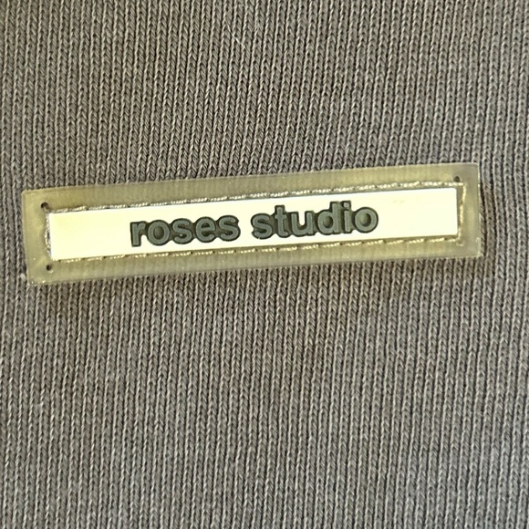 Astonishing Power Long Sleeve Gray Crop Top. Size Small - Picture 3 of 4